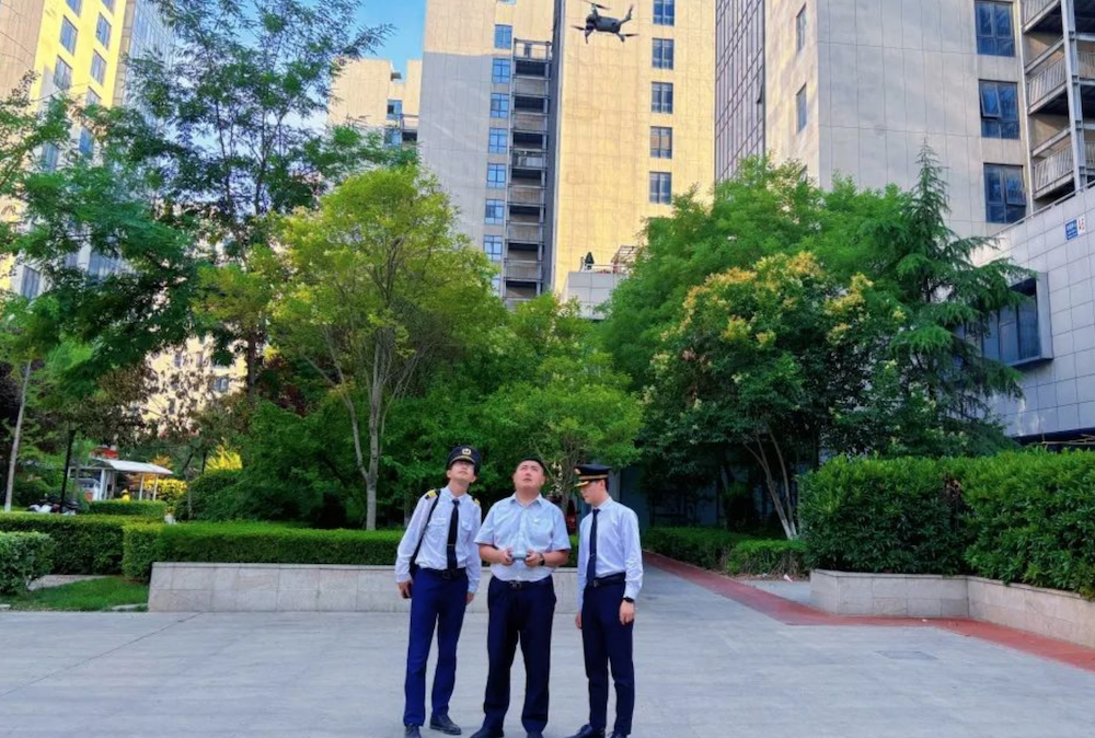 報告！魯商服務(wù)“空中巡檢員”已上崗，“頭頂安全”有保障