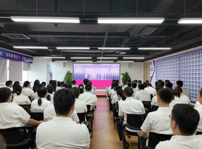 傳承紅色基因，砥礪優(yōu)良作風(fēng)——魯商服務(wù)深入開展愛國主題教育活動(dòng)